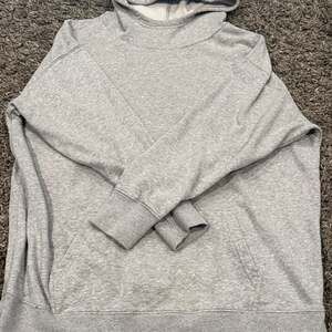 JoyLab Women's Heather Gray Relaxed Fit Fleece Pullover Hoodie